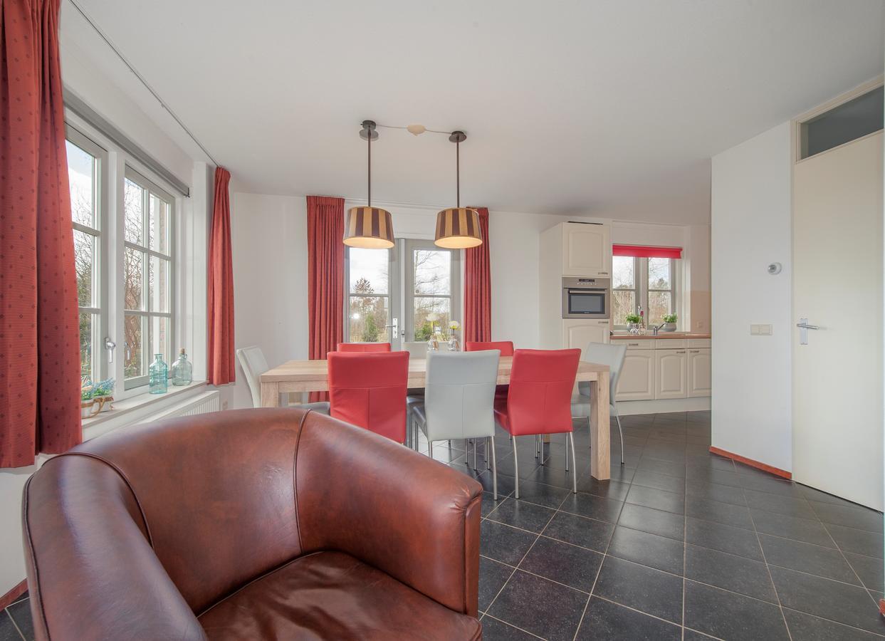 Roompot Buitenplaats De Hildenberg Appelscha Ruang foto